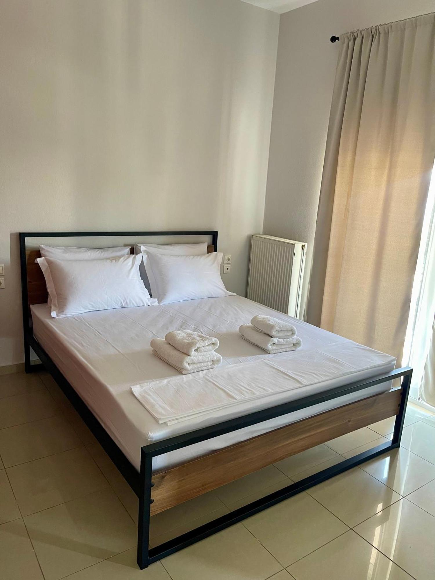 Anavros Rooms Volos Eksteriør billede