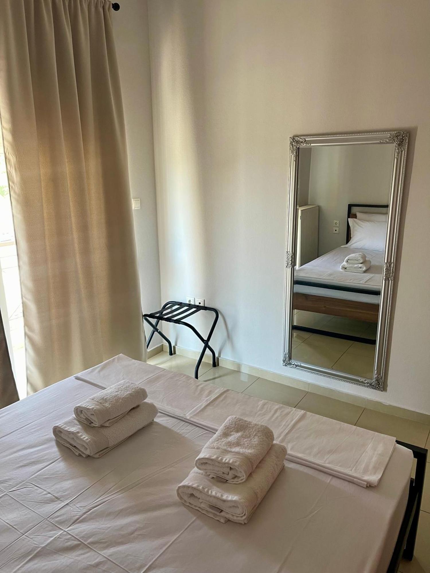 Anavros Rooms Volos Eksteriør billede