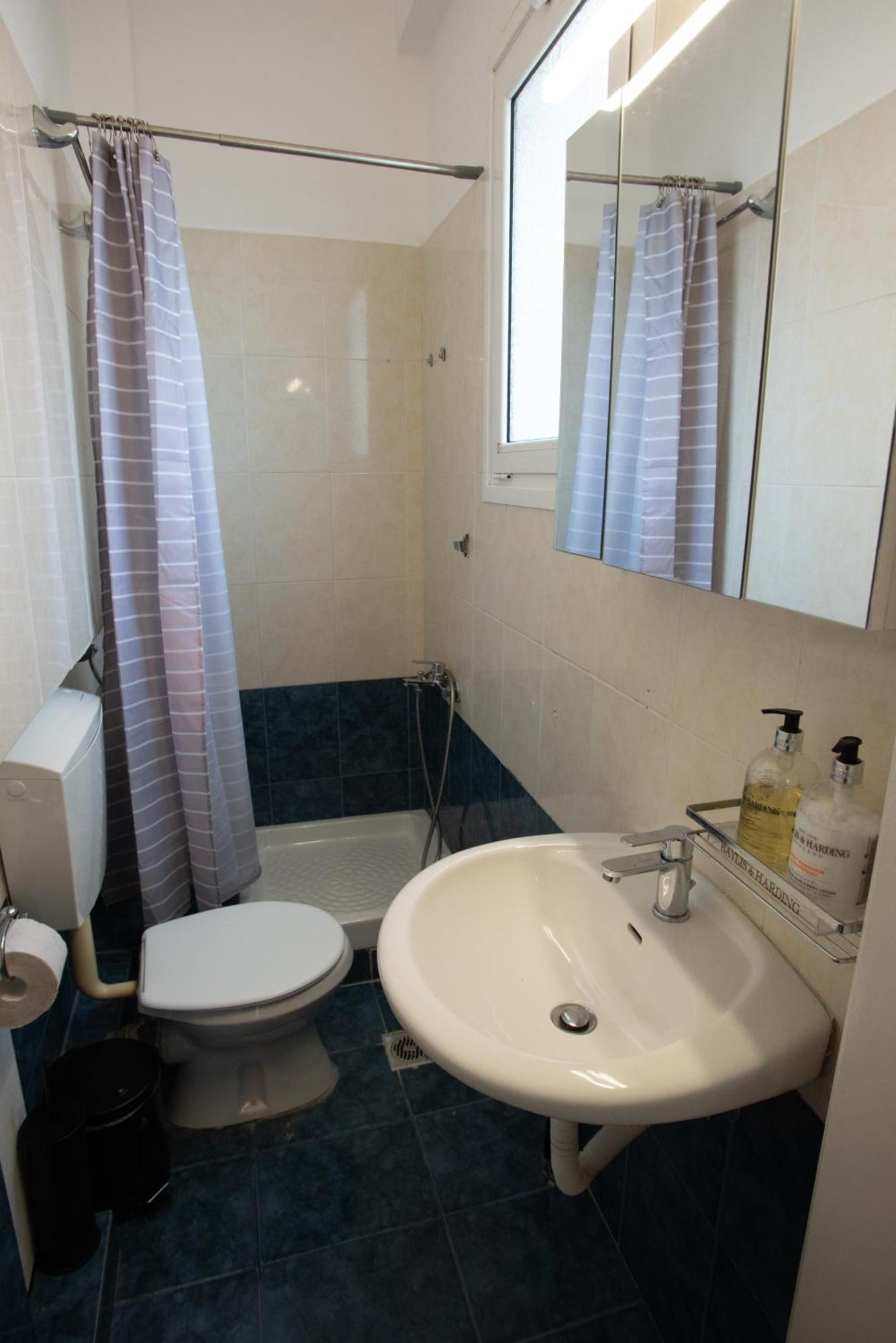 Anavros Rooms Volos Eksteriør billede